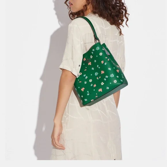 COACH Town Bucket Bag With Mystical Floral Print BRAND NEW WITH TAGS - Picture 3 of 12